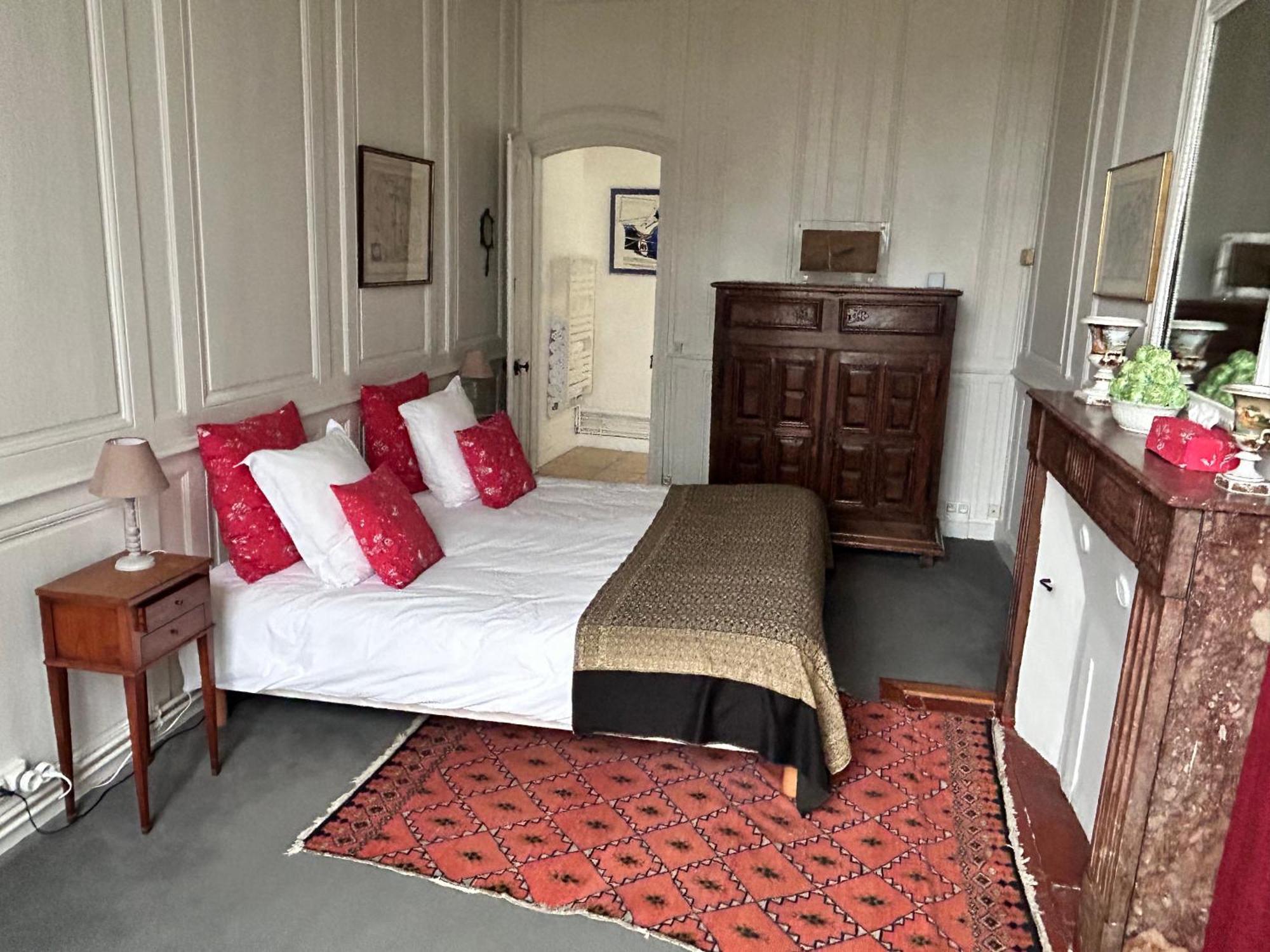Demeure Jousset Des Berries Apartment Le Mans Luaran gambar