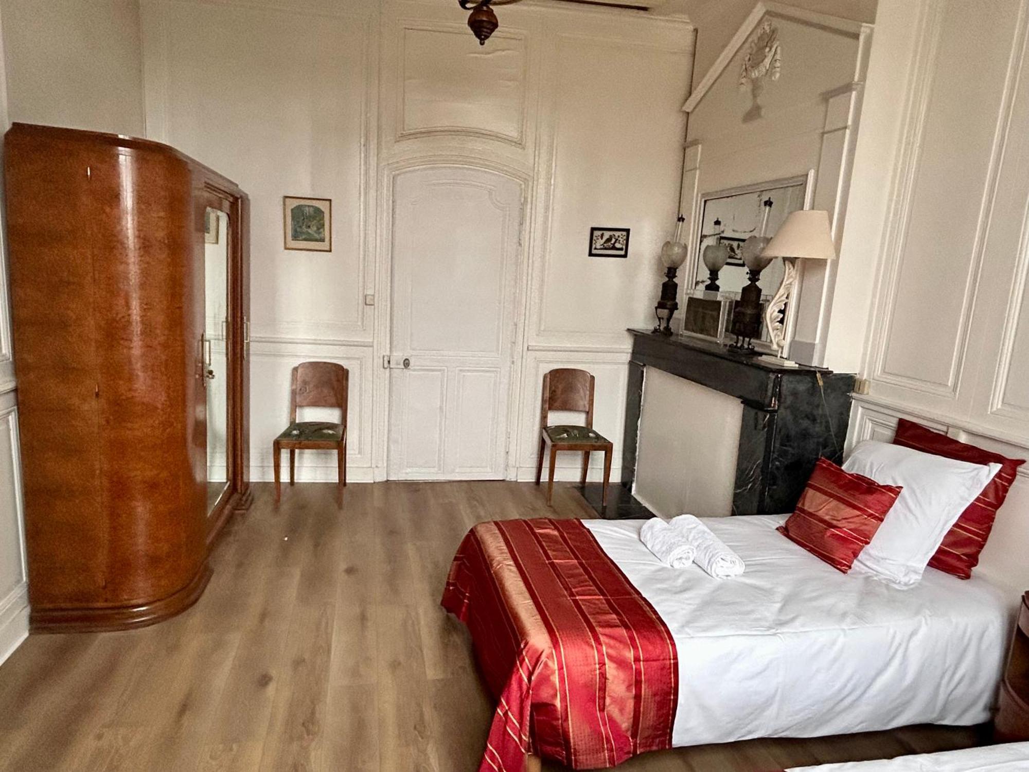 Demeure Jousset Des Berries Apartment Le Mans Luaran gambar